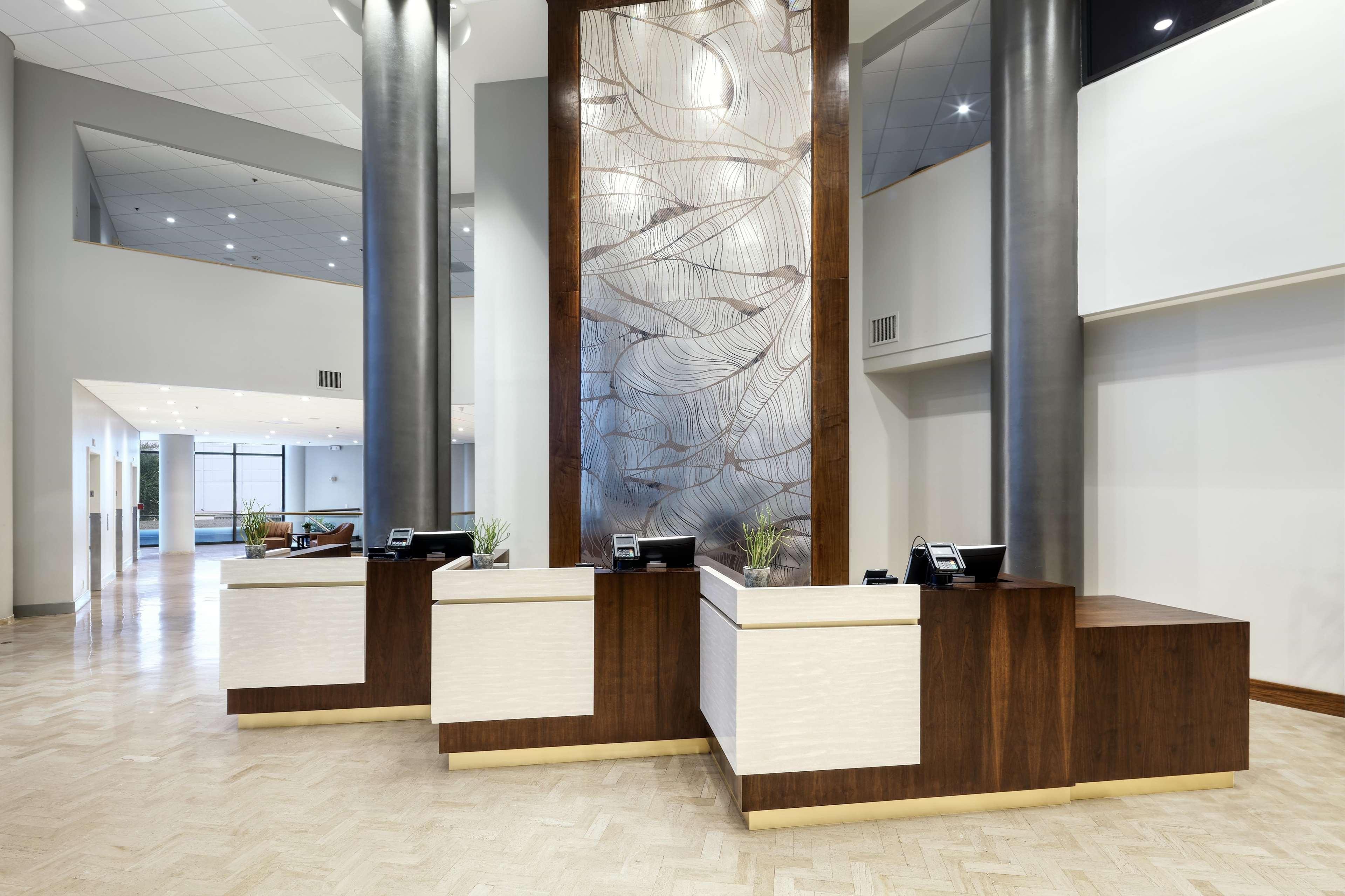 Doubletree By Hilton Dallas Near The Galleria Exterior photo