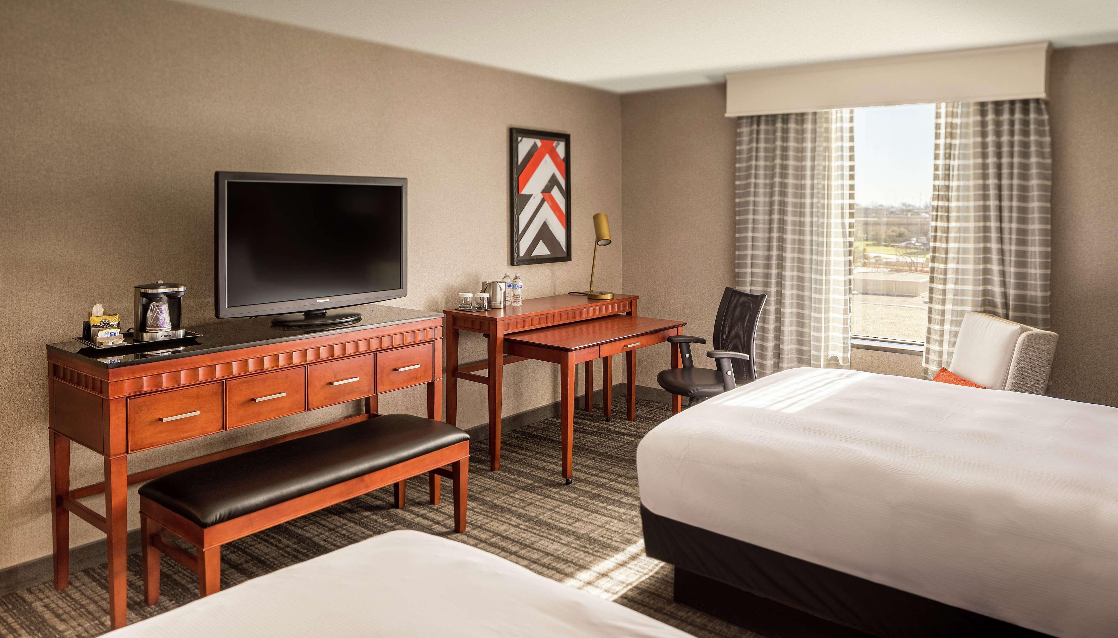 Doubletree By Hilton Dallas Near The Galleria Exterior photo